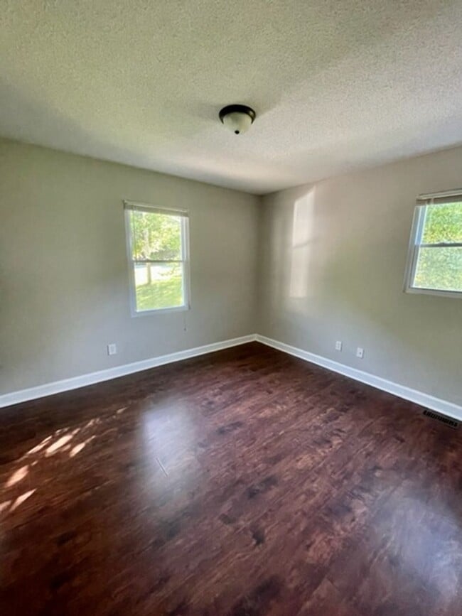 Building Photo - Winget143