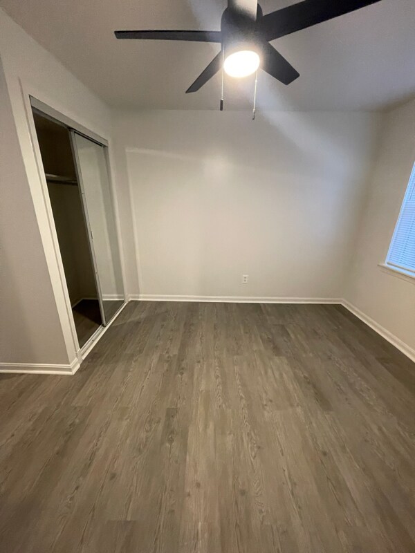 Building Photo - 2008 Fort Davis St SE