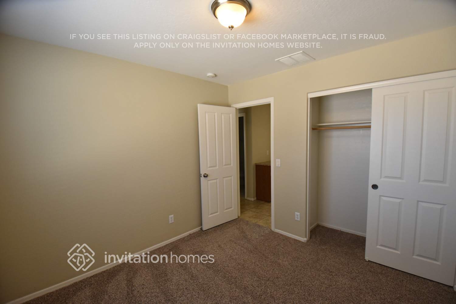 Building Photo - 9903 W Trumbull Rd