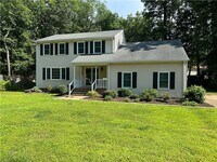 Building Photo - 203 Kenmar Dr