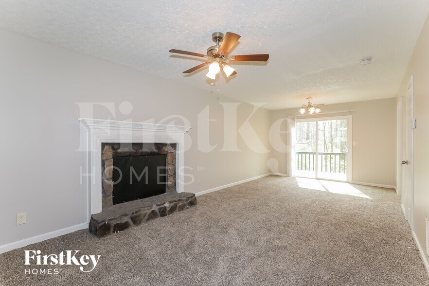 Building Photo - 8606 Sheridan Dr