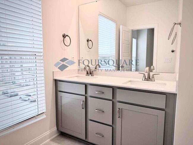 Building Photo - Bright End-Unit 3-Bed / 2.5-Bath Townhome with Flex Space, Gourmet Kitchen & 2-Car Garage – Walka...