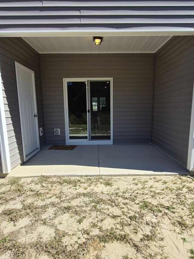 Building Photo - 187 Loren Rd