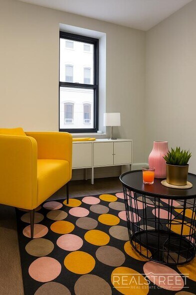Building Photo - Stunning 1 Bed Near Prospect Park