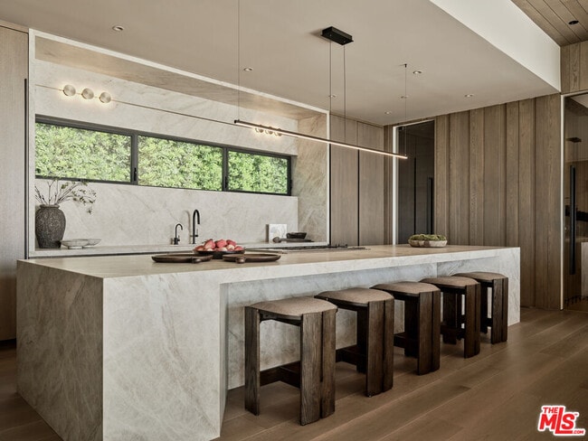 Building Photo - 30010 Andromeda Ln