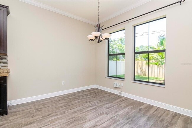 Building Photo - 4417 W Kensington Ave