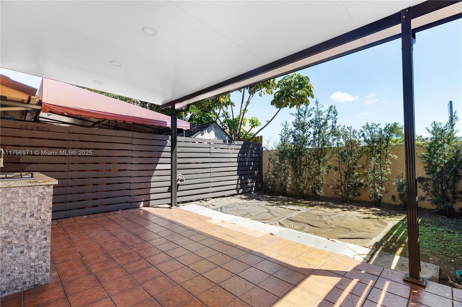Building Photo - 2090 SW 122nd Ave
