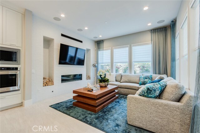Building Photo - 141 Parkland Aly