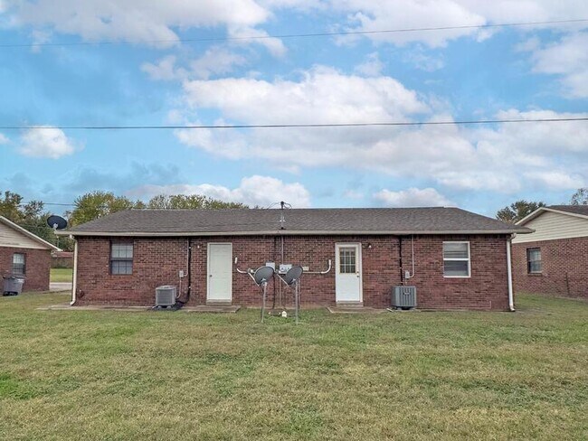Building Photo - 24-424 Thompsonville Ln