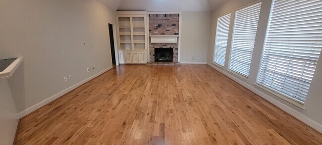 Building Photo - 5106 Olympia Fields Ln