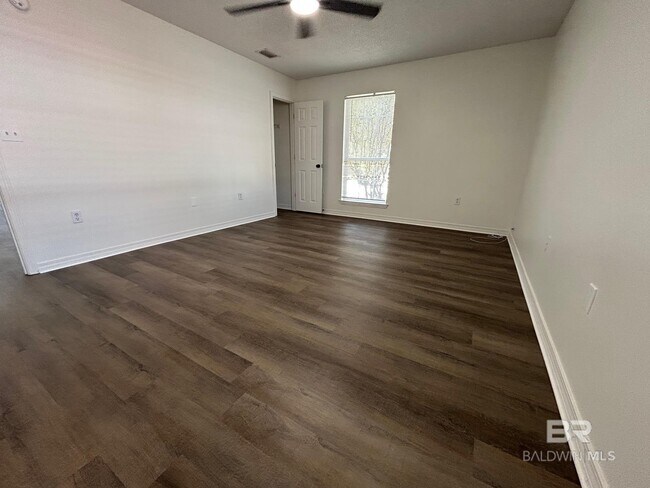 Building Photo - 112 Cluster Oaks Ct