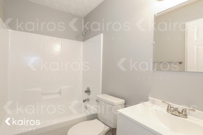 Building Photo - 135 Fawn Dr