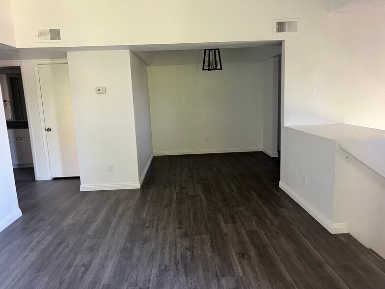 dinning area - 839 S Westwood