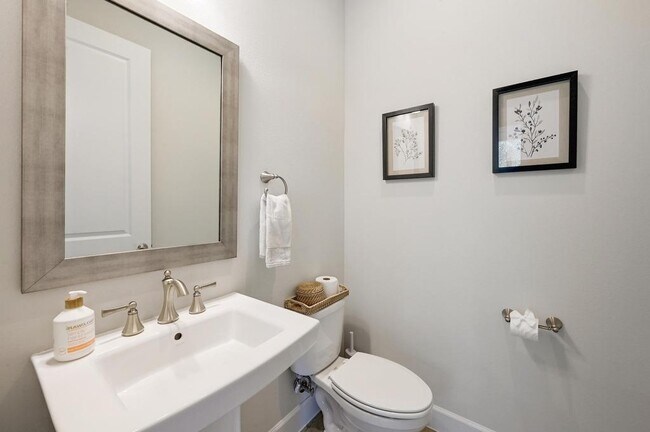 Building Photo - 249 Townes Ct