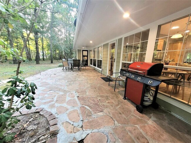 Building Photo - 23976 Arrowhead Point