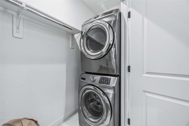 Building Photo - 6130 Conley St