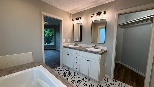 Building Photo - Exquisite 3 Bedroom, 3 Bath Home for Rent ...