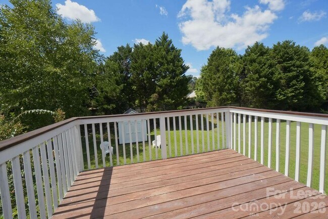 Building Photo - 6824 Southbrook Dr