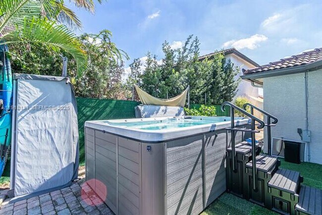 Building Photo - 12101 SW 135th Terrace