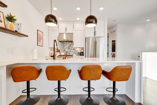 Building Photo - 1313 Baptist World Center Dr