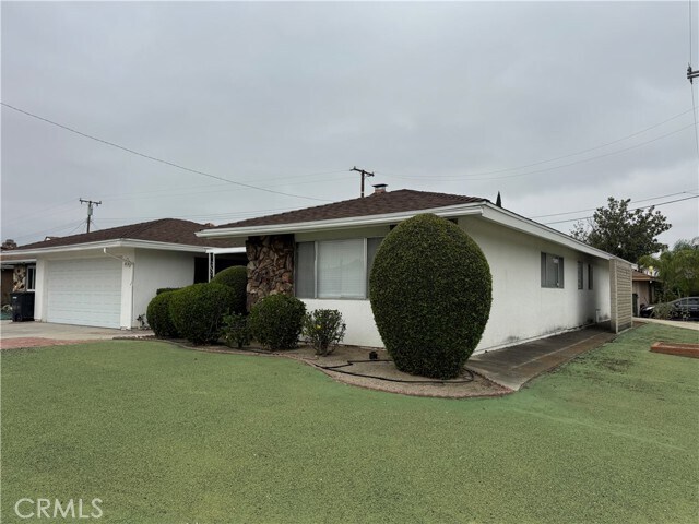 Building Photo - 415 S Tahquitz Ave