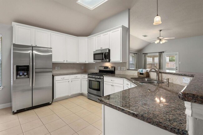 Building Photo - 26873 Armor Oaks Dr