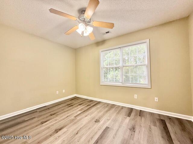 Building Photo - 219 Palace Cir