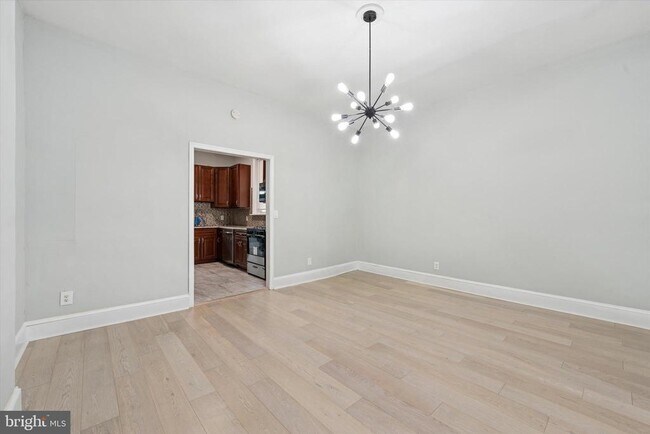 Building Photo - 2422 W Norris St