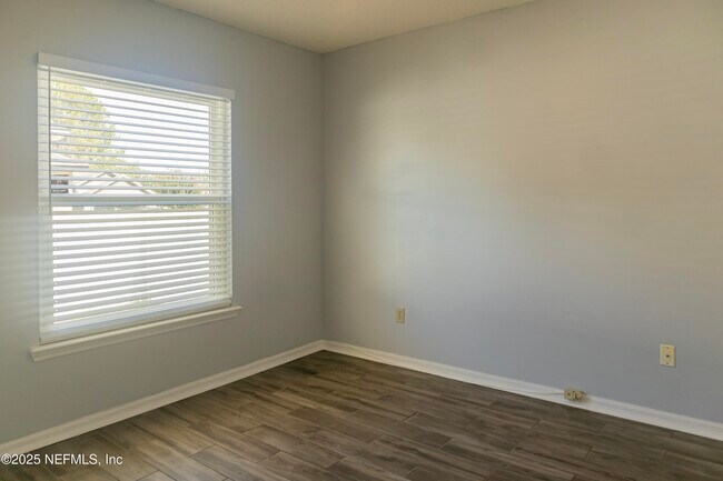 Building Photo - 1606 Castle Rock Ct