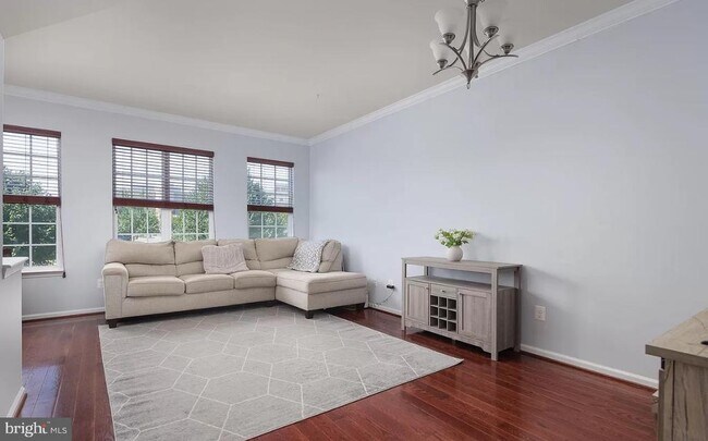 Building Photo - 15393 Rosemont Manor Dr
