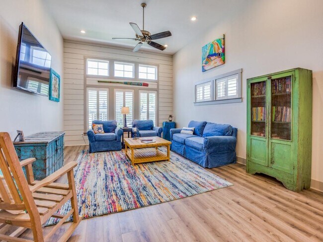 Building Photo - 405 Carneros Dr
