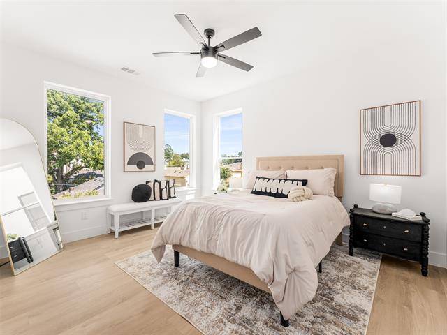 Primary Photo - 2019 N Prairie Ave