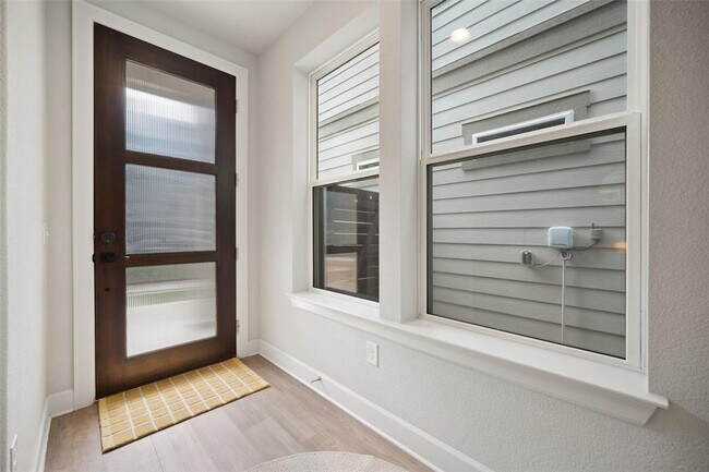 Building Photo - 13503 Ringold Cv