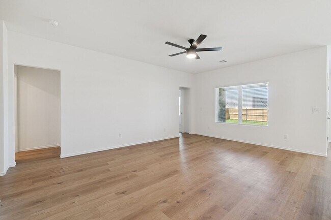 Building Photo - Edmond Rental