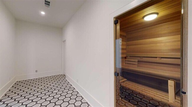 Building Photo - 3206 Arden Rd NW