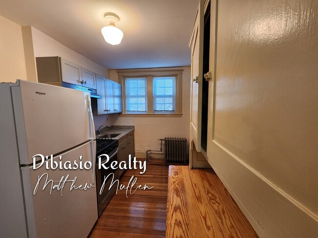 Building Photo - 200 Presidents Ln