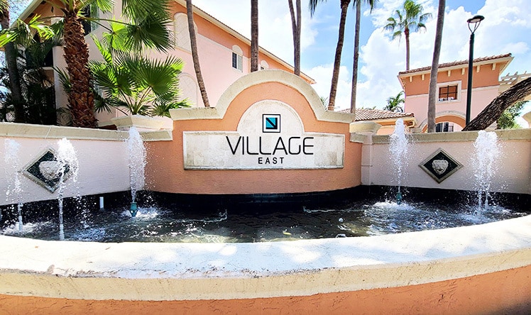 Entrance fountain - 2033 SE 10th Ave