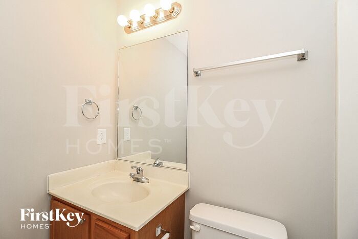 Building Photo - 950 Buckhorn Ct
