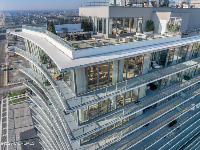 Primary Photo - 1101 Ocean Ave N