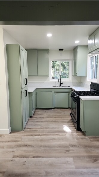 Updated kitchen with pantry - 22266 Crest Ln