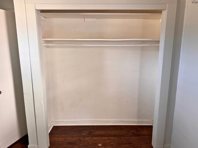 Building Photo - 1818 Collins Ave