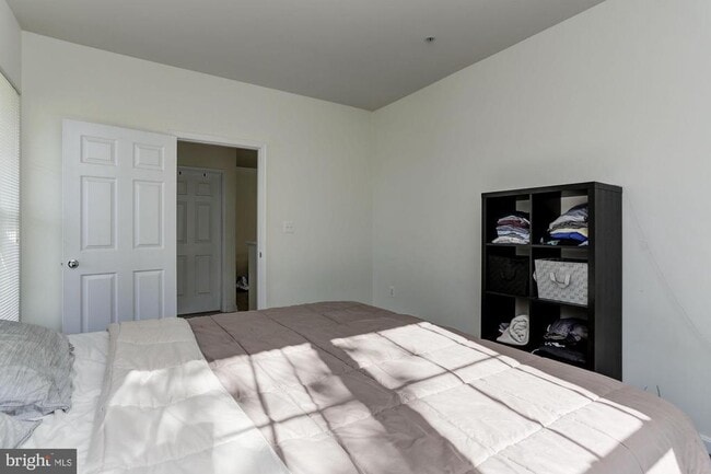 Building Photo - 5105 Travis Edward Way