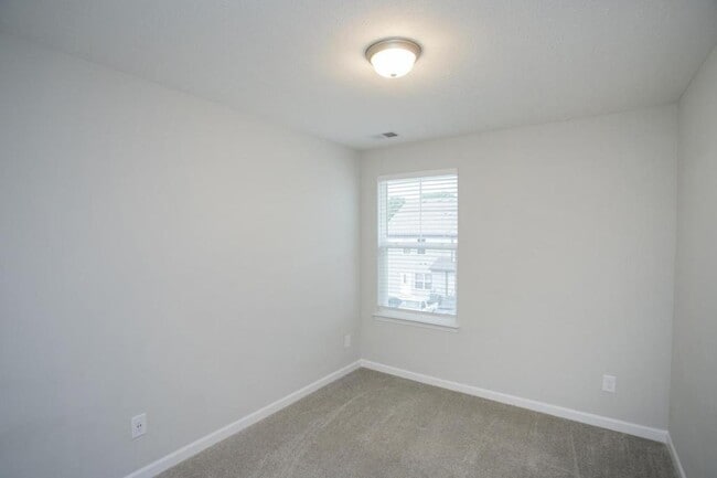 Building Photo - 429 Rick Mccormick Dr