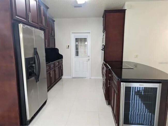 Building Photo - 1065 Brielle Ct