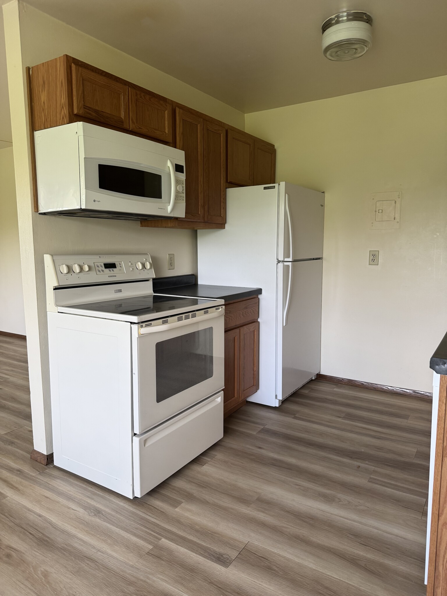 Building Photo - 3737 E Karstens Dr