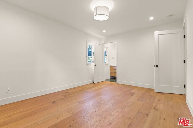 Building Photo - 17620 Camino De Yatasto