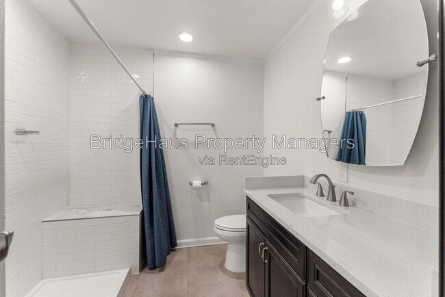 Building Photo - 7225 Navajo Rd