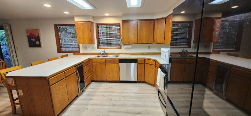 Building Photo - 6928 Alpine Dr SW