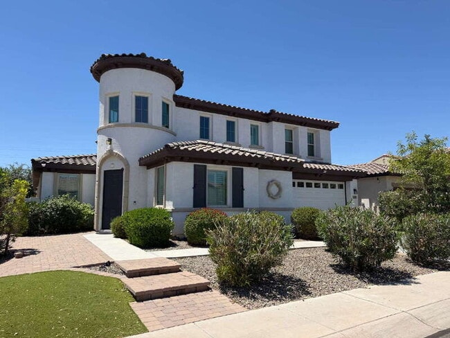 Building Photo - 2595 E Ebony Dr