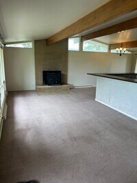 Building Photo - 127 Tam Oshanter Rd